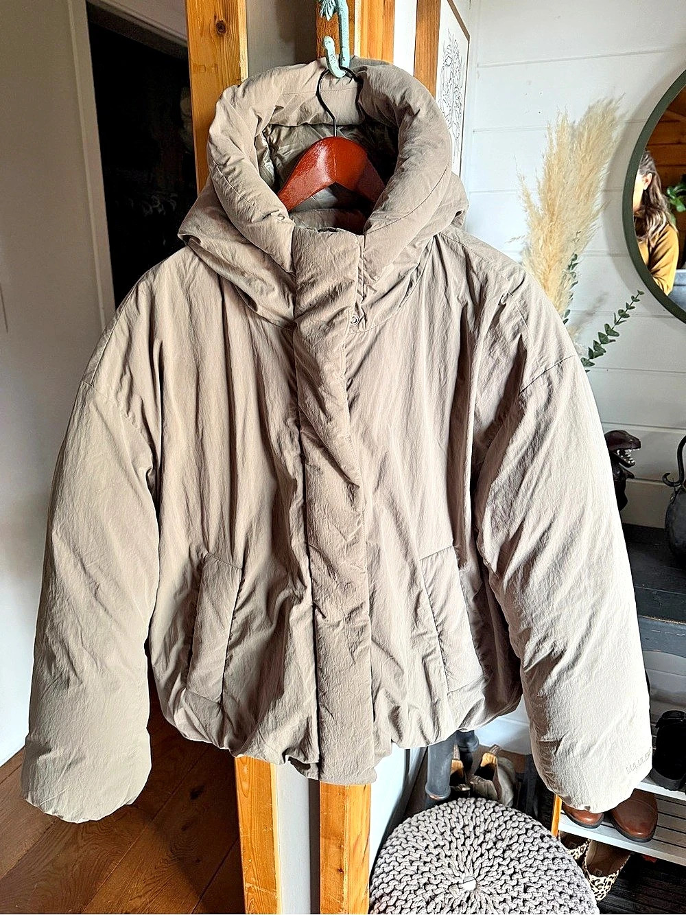 lululemon Hooded Puffer Jacket taupe Large